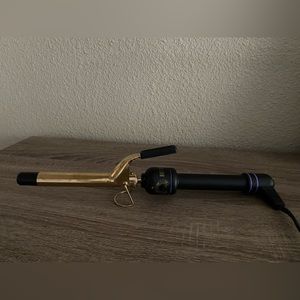 Hot Tools 1/2 curling iron, lightly used